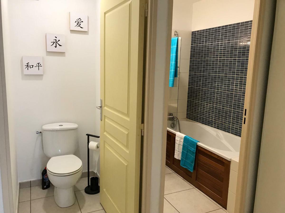Meuble Homard Avec Jacuzzi Et Vue Mer Saint-Gilles-les Bains Eksteriør billede