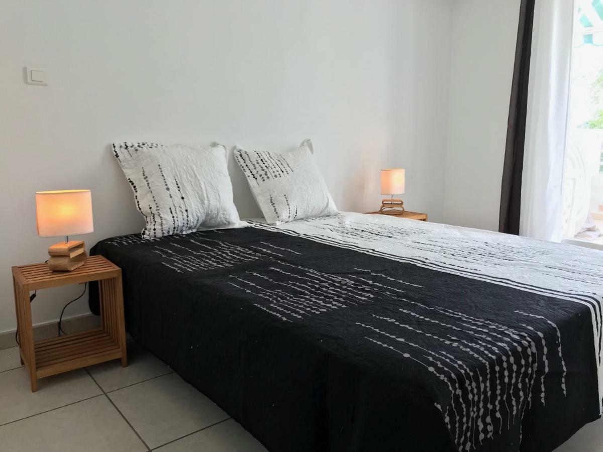 Meuble Homard Avec Jacuzzi Et Vue Mer Saint-Gilles-les Bains Eksteriør billede
